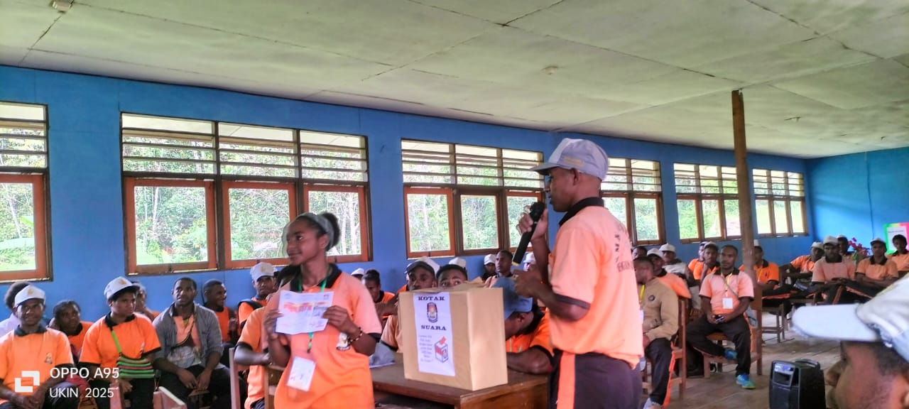 SMK Negeri 1 Agribisnis dan Agroteknologi Pegunungan Bintang Gelar Musyawarah Besar OSIS